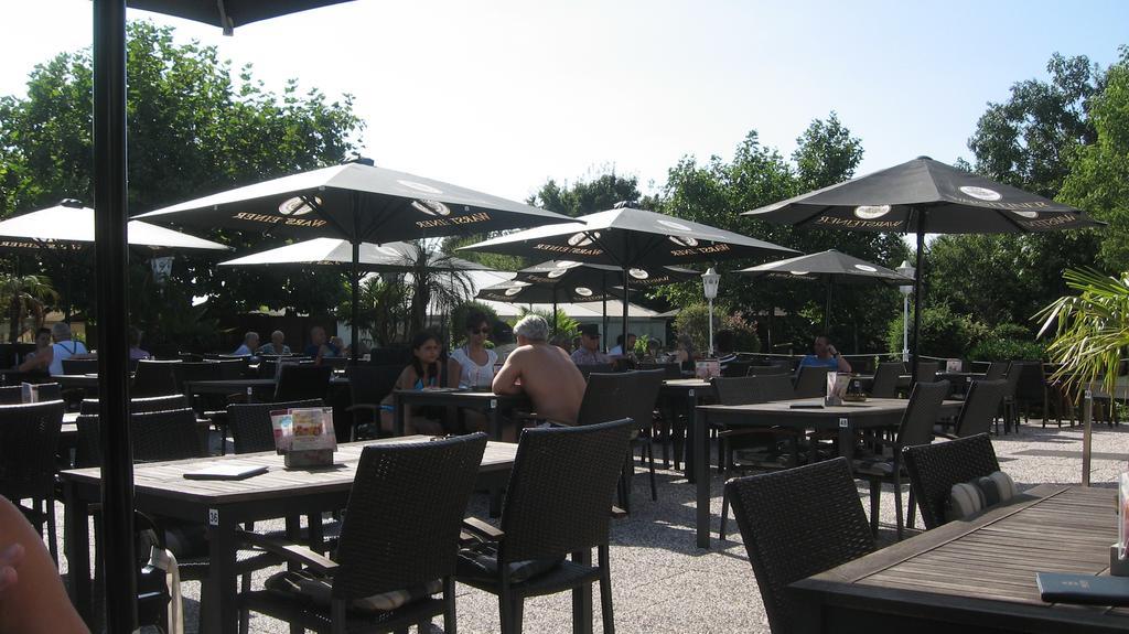 Apartment Meerfeld ดุยส์บูร์ก ภายนอก รูปภาพ