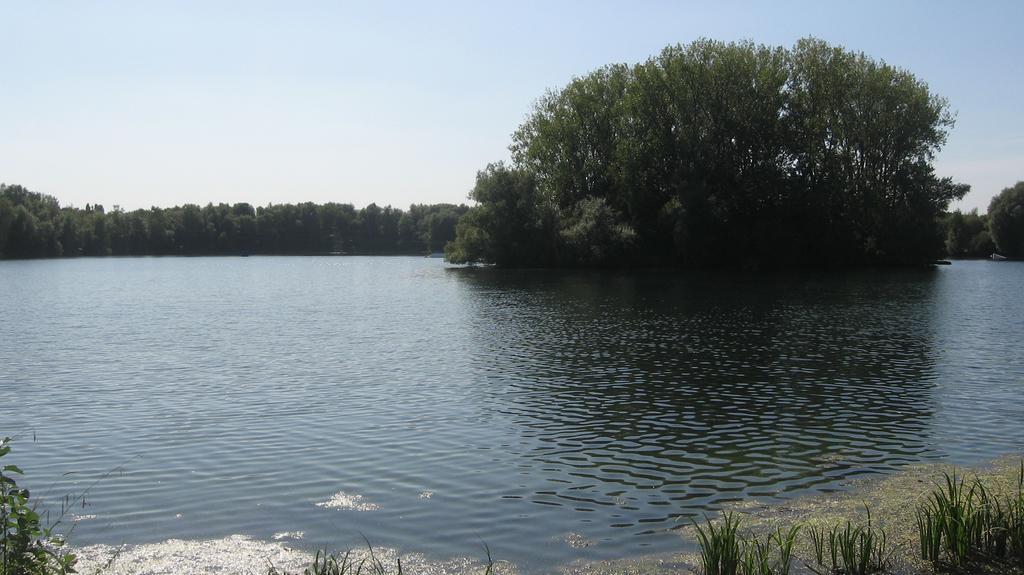 Apartment Meerfeld ดุยส์บูร์ก ภายนอก รูปภาพ
