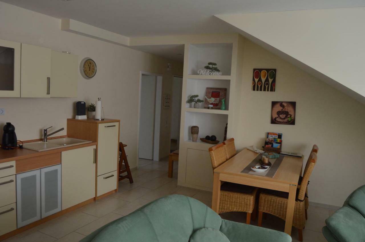 Apartment Meerfeld ดุยส์บูร์ก ภายนอก รูปภาพ